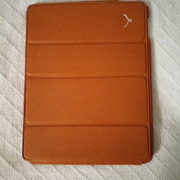Mapi Kolossa IPad 2 case - Picture 1 of 6